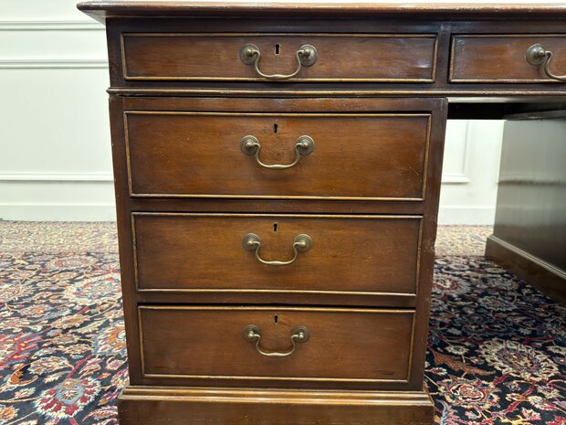 Groot-Klassiek-Engels-Antiek-Oud-Vintage-Chesterfield-Bureau-Desk-Partnerdesk-Groen-Leder-Ingelegd