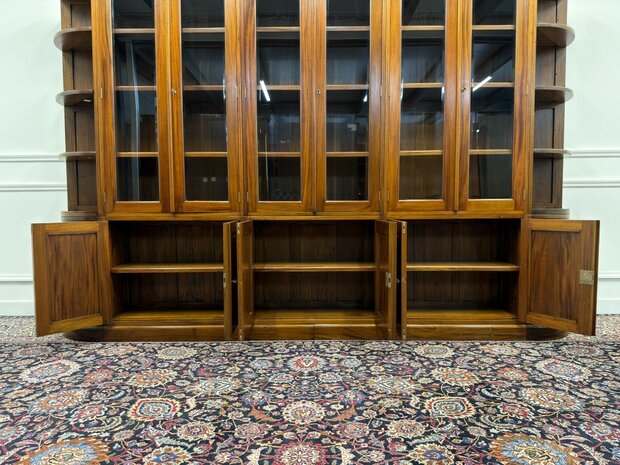 Klassiek-Engels-Oud-Antiek-Chesterfield-Vintage-Boekenkast-Bibiotheekkast-Buffetkast-Kast