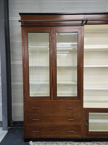 Klassiek-Antiek-Oud-Engels-Chesterfield-Vintage-Art-Deco-Boekenkast-Bibliotheekkast-Kast-met-Ladder-Trap