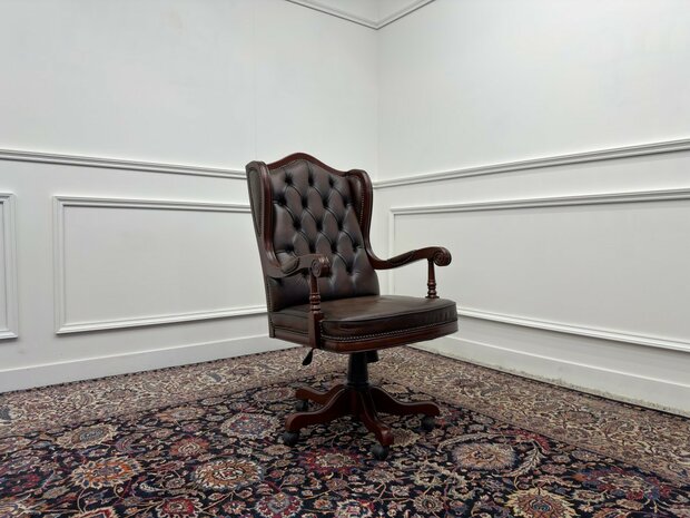 Klassiek-Antiek-Engels-Oud-Chesterfield-Bureaustoel-Director-President-Chair-Bruin-Leder