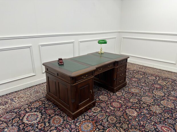 Klassiek-Antiek-Engels-Oud-Chesterfield-Bureau-Desk-Partnerdesk-Groen-Leder-Ingelegd