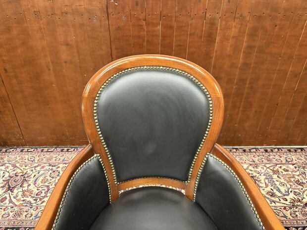 Klassiek-Oud-Antiek-Italiaans-Chesterfield-Vintage-Bureaustoel-Captian-Chair-Zwart-Leder