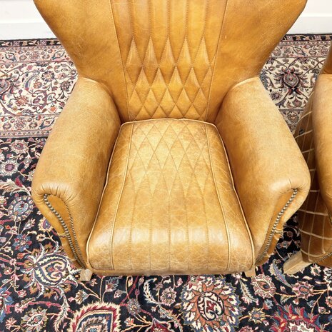 Klassiek-Engels-Antiek-Oud-Chesterfield-Aviator-Fauteuils-Schaapleder-Set