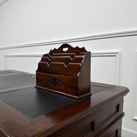 Klassieke-Engelse-mahonie-brievenhouder-organizer-2