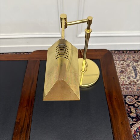 Klassieke-Bureaulamp-notaris-lamp-bankierslamp-messing-glazend-1