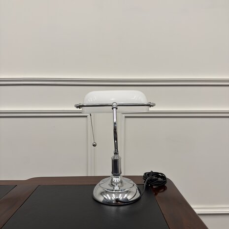 Klassieke-Bureaulamp-notaris-lamp-bankierslamp-chrome-met-wit-glas-1