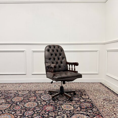 Klassiek-Antiek-Engels-Oud-Chesterfield-Bureaustoel-Desk-President-Chair-Bruin-Leder