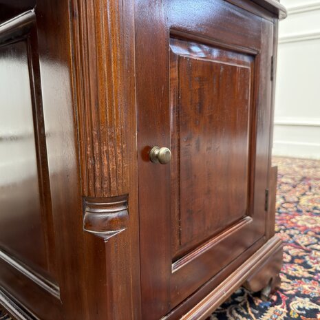 Klassiek-Antiek-Engels-Oud-Chesterfield-Bureau-Desk-Partnerdesk-Groen-Leder