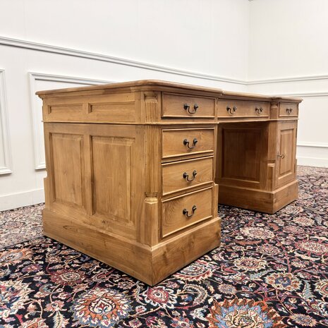 Klassiek-Antiek-Engels-Oud-Chesterfield-Teakhouten-Teak-Bureau-Bruin-Leder