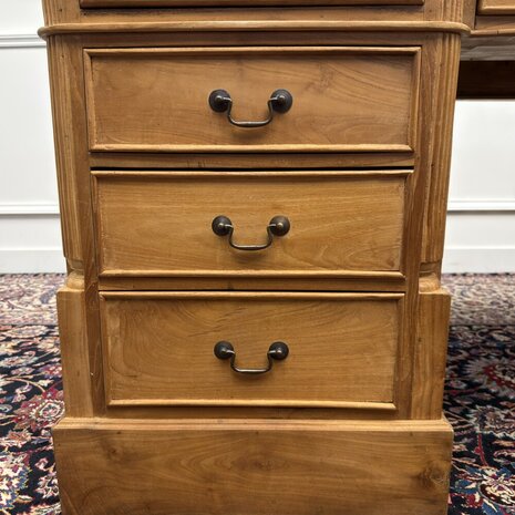 Klassiek-Antiek-Engels-Oud-Chesterfield-Teakhouten-Teak-Bureau-Bruin-Leder