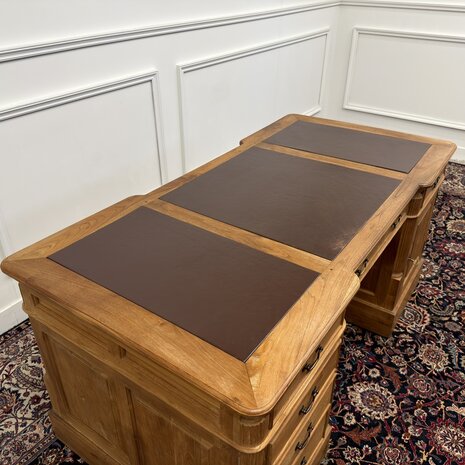 Klassiek-Antiek-Engels-Oud-Chesterfield-Teakhouten-Teak-Bureau-Bruin-Leder