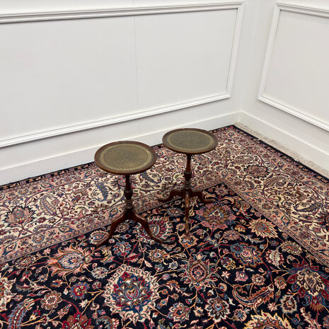 Klassiek-Oud-Antiek-Engels-Chesterfield-Vintage-Set-Sidetable-Side-Table-Drumtafel-Bijzettafel