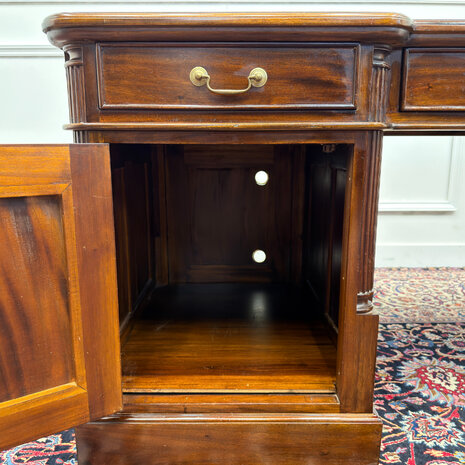 Klassiek-Engels-Oud-Antiek-Vintage-Chesterfield-Bureau-Desk-Groen-Leder