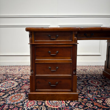Klassiek-Engels-Oud-Antiek-Chesterfield-Vintage-Bureau-Desk-Partnerdesk-Zwart-Leder