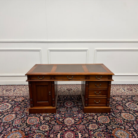 Klassiek-Engels-Antiek-Oud-Vintage-Chesterfield-Bureau-Desk-Bruin-Leder