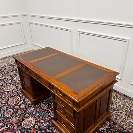 Klassiek-Engels-Antiek-Oud-Vintage-Chesterfield-Bureau-Desk-Bruin-Leder