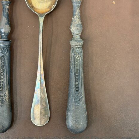 Antiek-bestek-mes-vork-lepel-parelmoer-zilver-hoorn-13