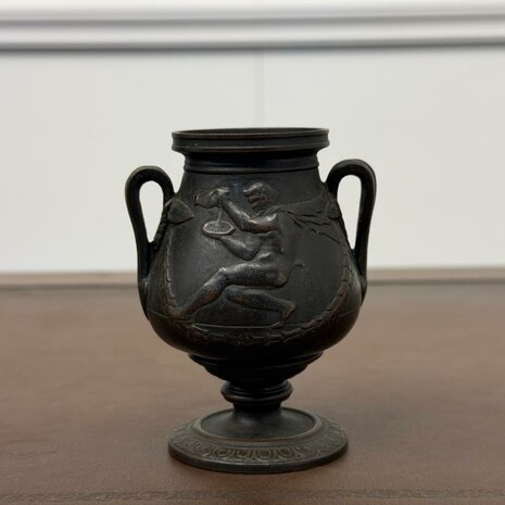Antieke-Neo-Klassieke-bronze-vaas-4