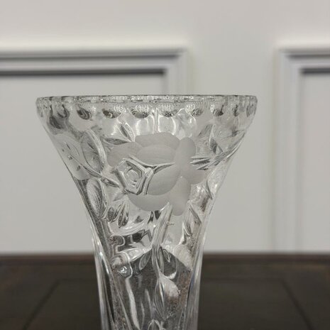 Art-Nouveau-crystal-vase-3