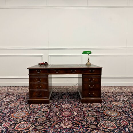 Klassiek-Engels-Antiek-Oud-Vintage-Chesterfield-Bureau-Desk-Groen-Leder