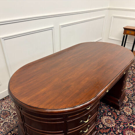 Klassiek-Engels-Antiek-Oud-Vintage-Chesterfield-Groot-Ovaal-Bureau-Desk