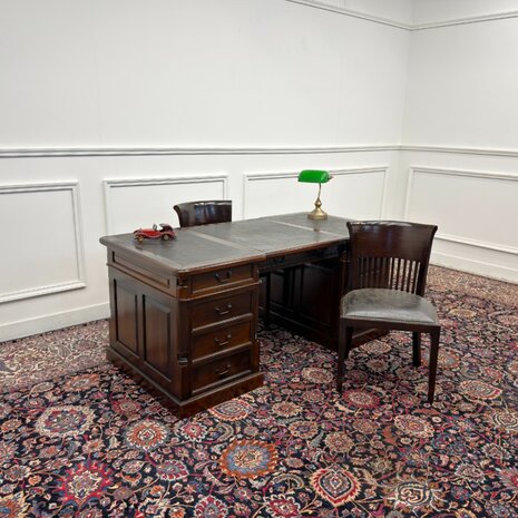 Klassiek-Engels-Antiek-Oud-Vintage-Chesterfield-Bureau-Desk-Partnerdesk-Set-Zwart-Leder-Met-Stoelen