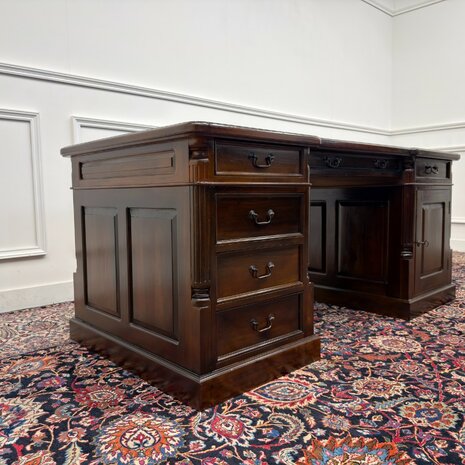 Klassiek-Engels-Antiek-Oud-Vintage-Chesterfield-Bureau-Desk-Partnerdesk-Set-Zwart-Leder-Met-Stoelen