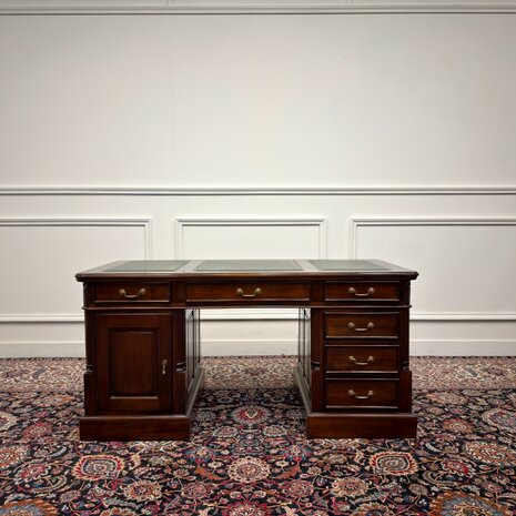 Klassiek-Engels-Antiek-Vintage-Chesterfield-Bureau-Desk-Groen-Leder