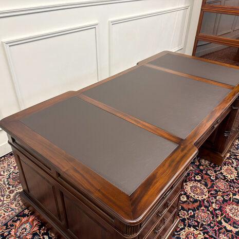 Klassiek-Engels-Antiek-Oud-Vintage-Chesterfield-Zeer-Groot-Bureau-Desk-Partnerdesk-Bruin-Leder