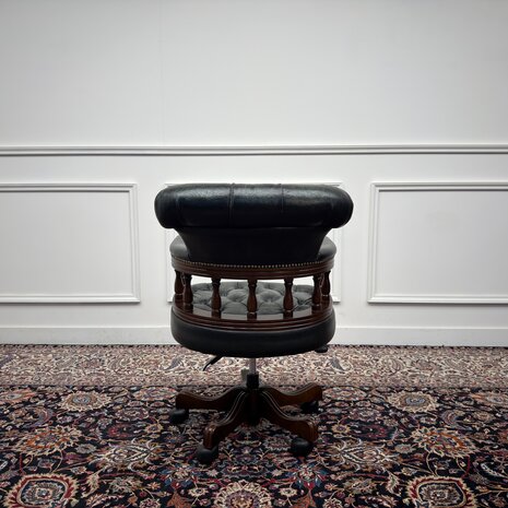 Klassiek-Engels-Antiek-Oud-Vintage-Chesterfield-Bureaustoel-Captain-Chair-Groen-Leder
