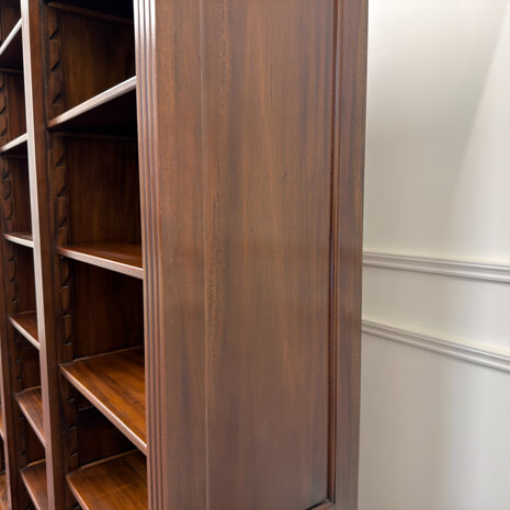 Klassiek-Engels-Antiek-Oud-Vintage-Chesterfiel-Grote-Open-Boekenkast-Kast-5