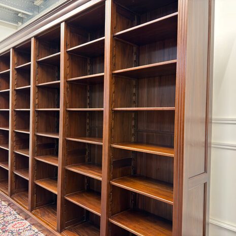 Klassiek-Engels-Antiek-Oud-Vintage-Chesterfiel-Grote-Open-Boekenkast-Kast-10
