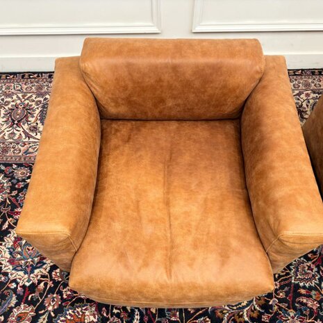 Frigerio-Cooper-lederen-fauteuils-Design-bruin-7