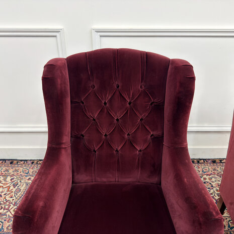 Klassiek-Engels-Antiek-Oud-Vintage-Chesterfield-Fauteuils-Oorfauteuils-Arm-Chairs-Fluweel-Oxblood-3