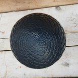 Große gusseisen tannenzapfen