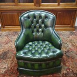 Englischer Chesterfield Clubsessel dunkelgrün