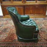 Englischer Chesterfield Clubsessel dunkelgrün