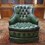 Englischer Chesterfield Clubsessel dunkelgrün