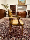 Englischer Chesterfield stuhl Olivgrün