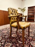 Englischer Chesterfield stuhl Olivgrün
