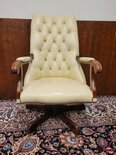 Englischer Springvale Chesterfield Bürostuhl Sessel mit Fußhocker