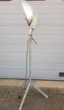 Alte industrie stehleuchte tripod - VI10