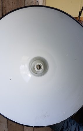 Schwarze fabriklampe - HI6