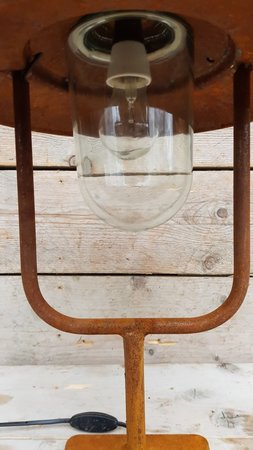Industrial cortenstahl stehlampe für holzpoller