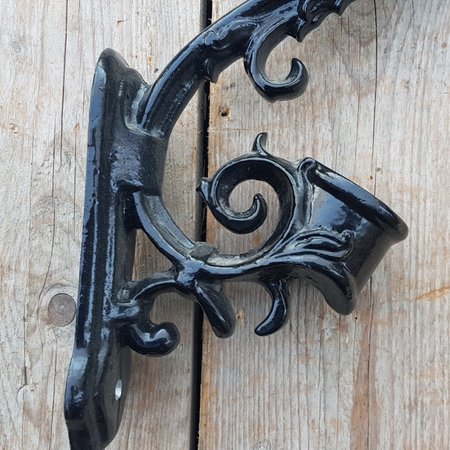 Historische fahnenmast halterung