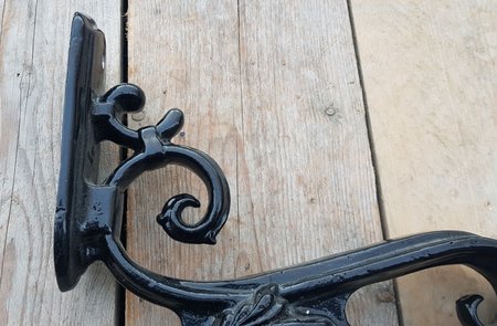 Historische fahnenmast halterung