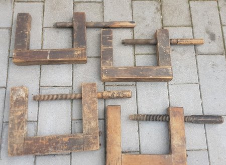 Alte Holzleimklammer
