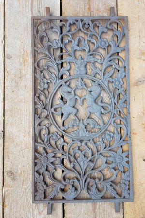 Gusseisen Fenstergitter Türgitter mit Pferden