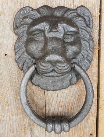 Gusseisen türklopfer Löwe