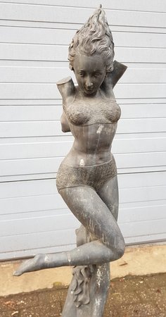Antike Bronzestatue Tänzerin